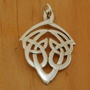 Celtic Knot Pendant Sterling Silver, pn26