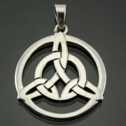 Unique Round Celtic Trinity Silver Pendant, pn454