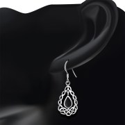 Black Onyx Drop Silver Celtic Knot Earrings - e306