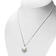 Celtic Knot Mother of Pearl Silver Pendant, p475