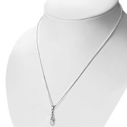 Mother of Pearl Celtic Trinity Silver Pendant, p589