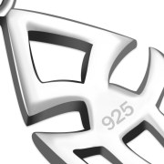 Tiny Silver Celtic Trinity Pendant, pn444