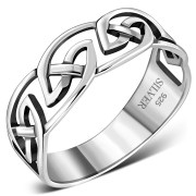 Wide & Light Plain Celtic Knot Silver Ring, rp148