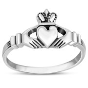 Irish Claddagh Plain Silver Ring, rp815