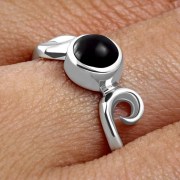 Black Onyx Delicate Spiral Silver Ring, r390